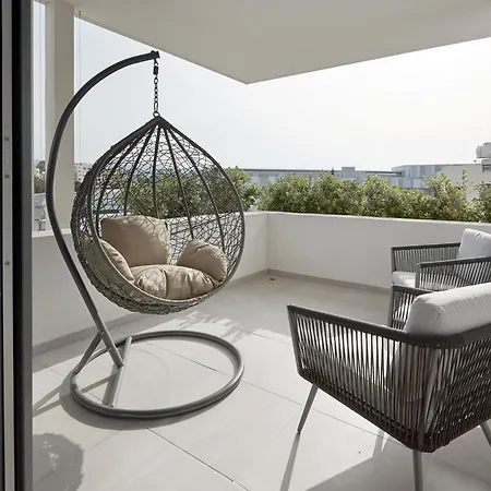 Downtown Park Aparthotel Paphos