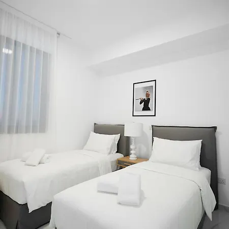 Downtown Park Aparthotel 2*