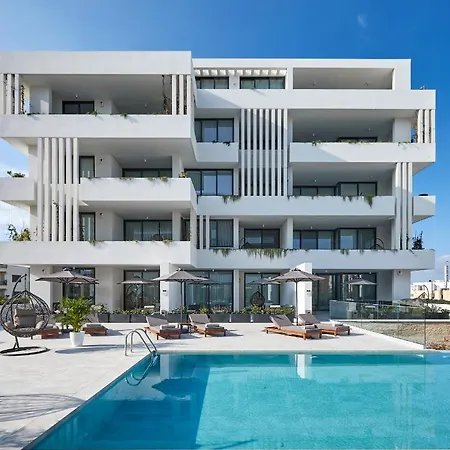 Downtown Park Apartmanhotel Paphos
