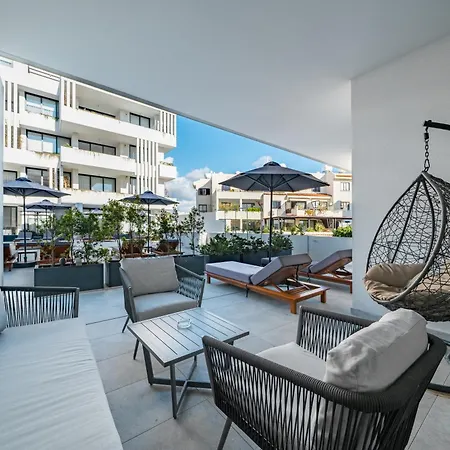 Aparthotel Downtown Park By Deserve 4*