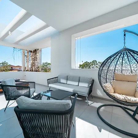 Downtown Park By Deserve Aparthotel Paphos