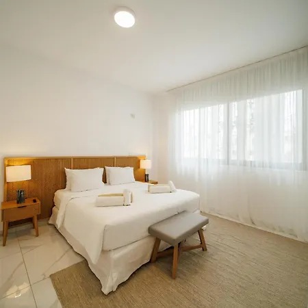 Downtown Park Apartmanhotel 4*