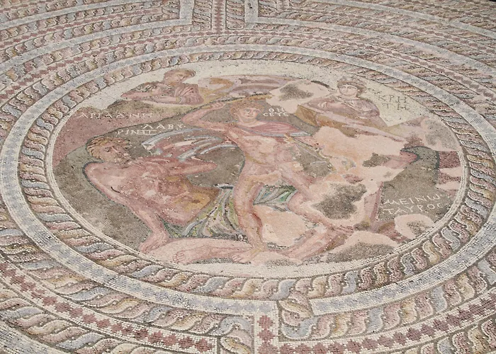 Downtown Park Пафос