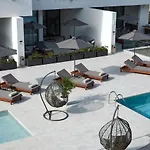 Downtown Park Aparthotel Paphos