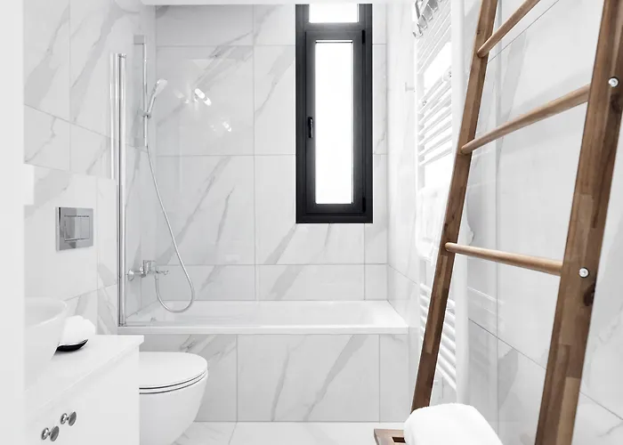 Downtown Park 4* بافوس